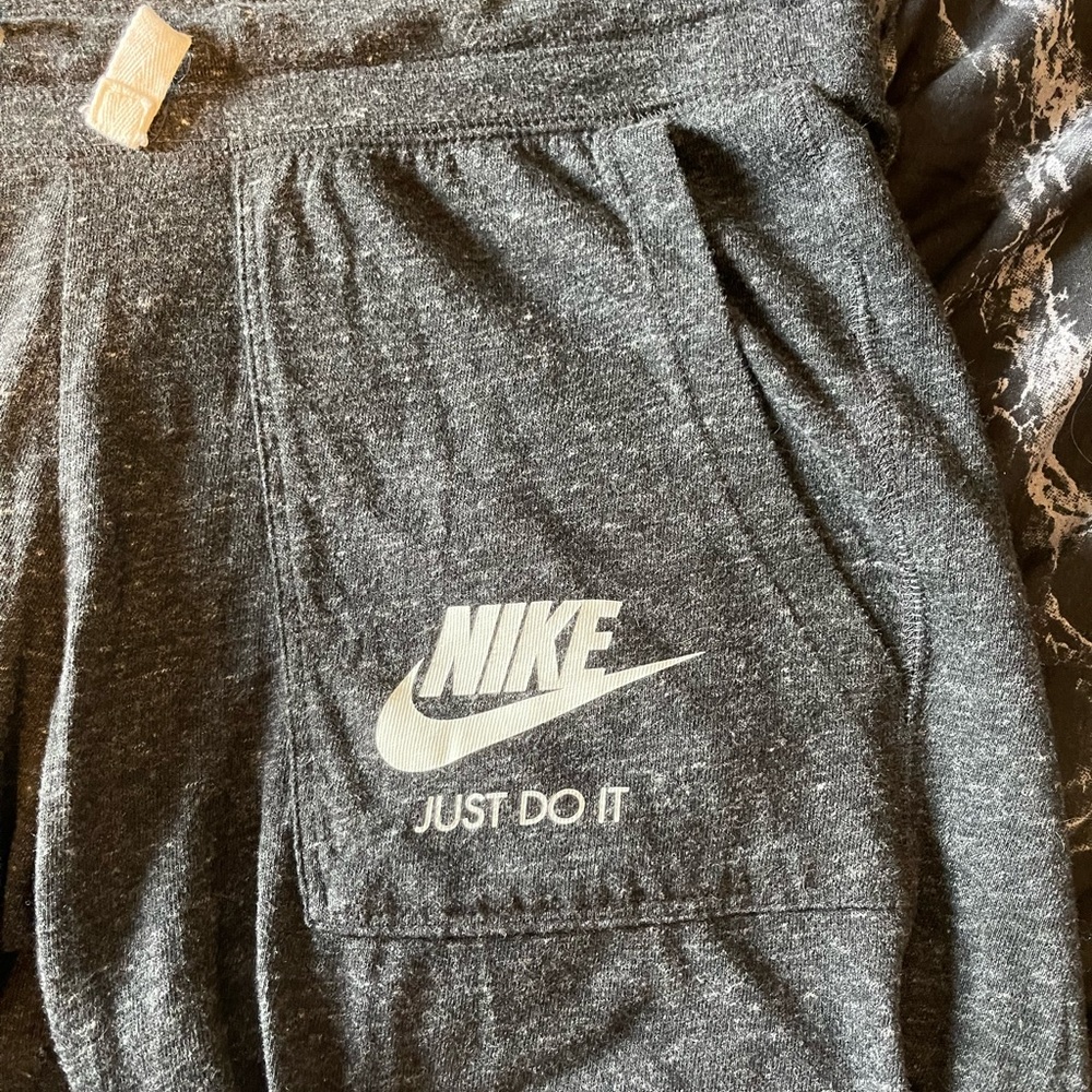 NIKE Joggers